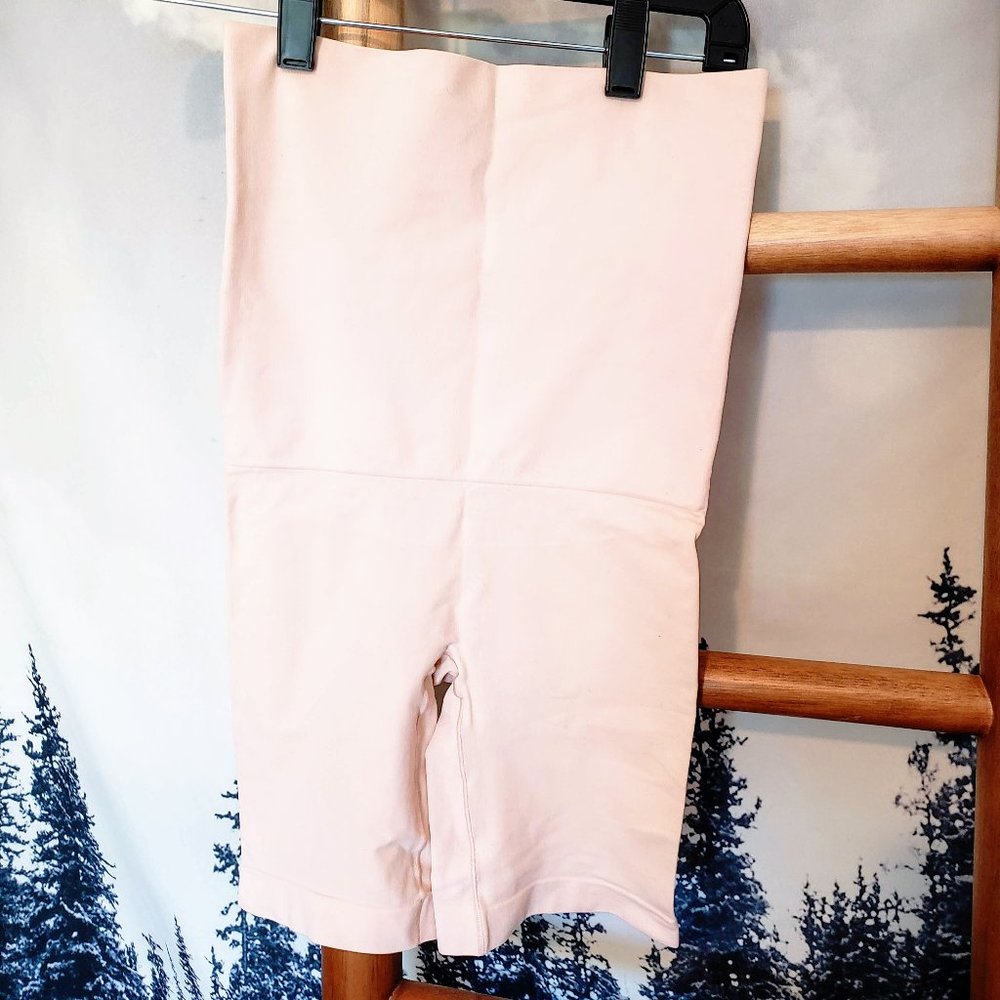 Yummie Shaping Short - highwaist/thigh Shaping